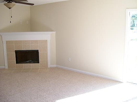 2nd image of 128 Auburn Cir