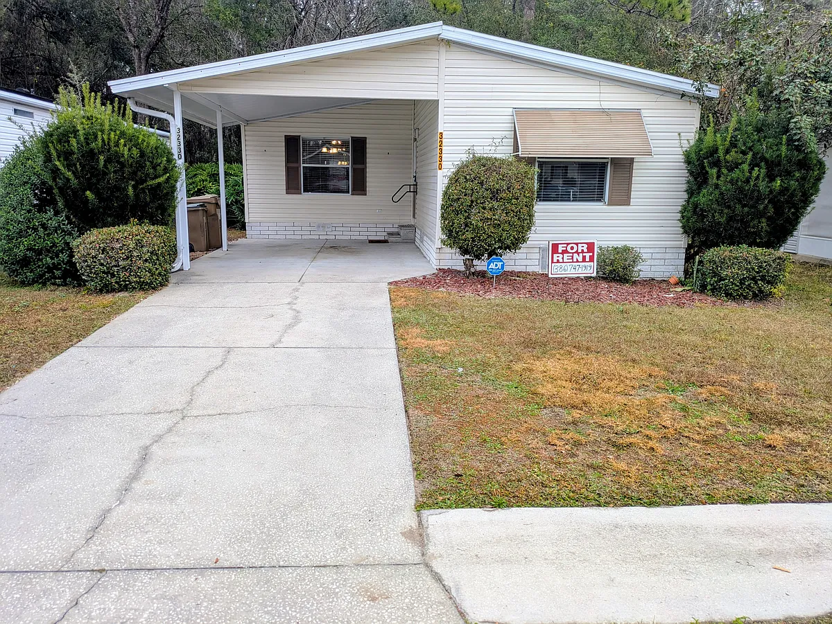 Building Photo - 32330 Oak Park Dr