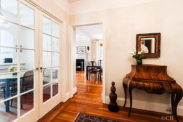 Sold by Corcoran | media 23