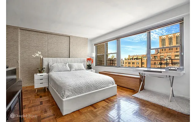 Sold by Douglas Elliman | media 21