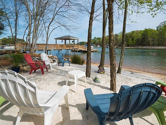 3rd image of 7924 Chapel Creek Dr #400