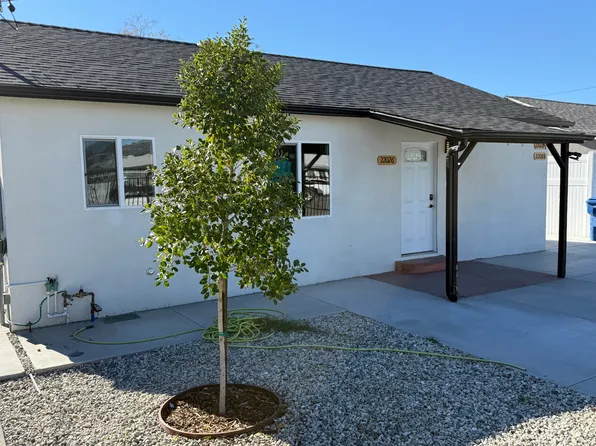 22026 Saticoy St, Canoga Park, CA 91303