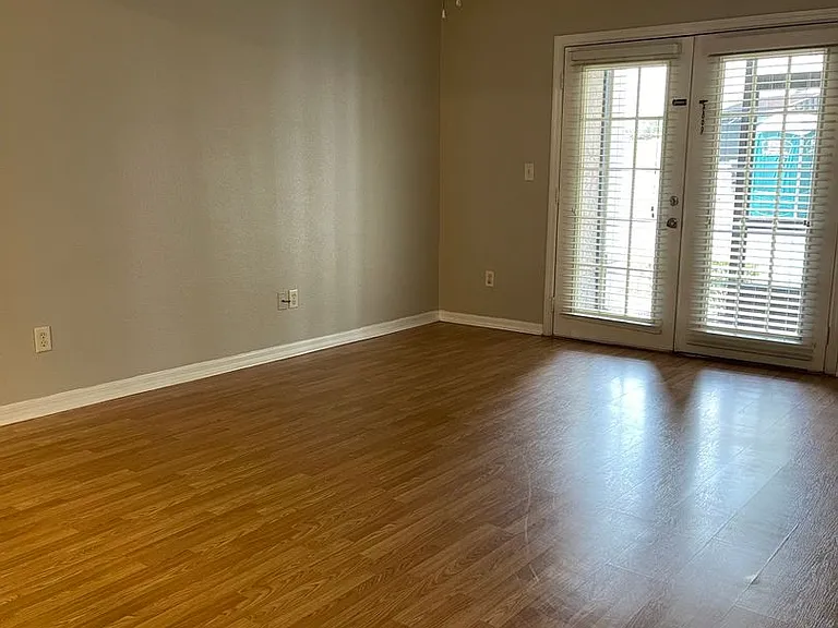 185 N Pearl Lake Cswy #106 — Photo 3