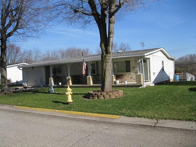 1st image of 844 Johnson Ave