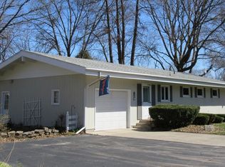 24 Erin Ln, Kankakee, IL 60901