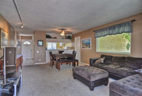 1st image of 4013 E Horseshoe Ln