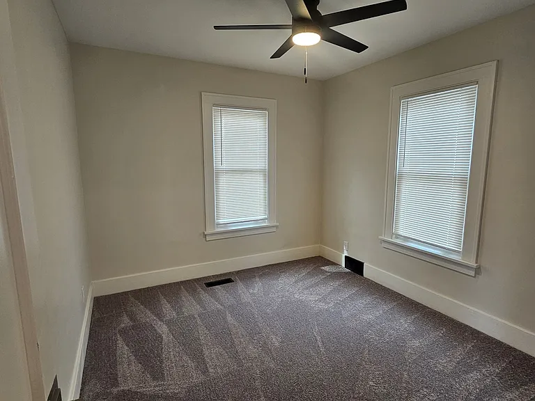 118 N 4th St #1 — Photo 7