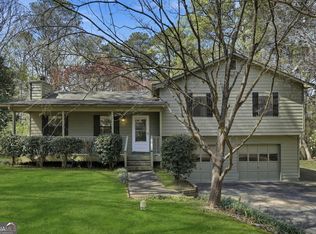 6040 Austin Dr SW, Mableton, GA 30126