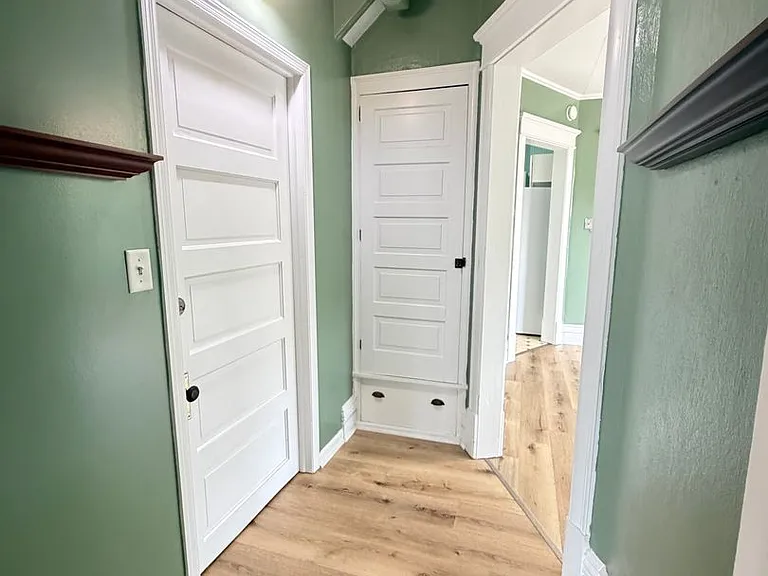 1128 Hammond Ave #1 — Photo 15