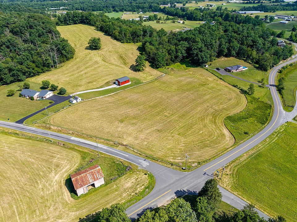 1st image of Hollow Rd