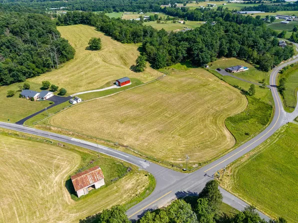 Hollow Rd, Fulks Run, VA 22830