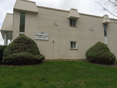 4106 W 99th St APT D, Oak Lawn, IL, 60453