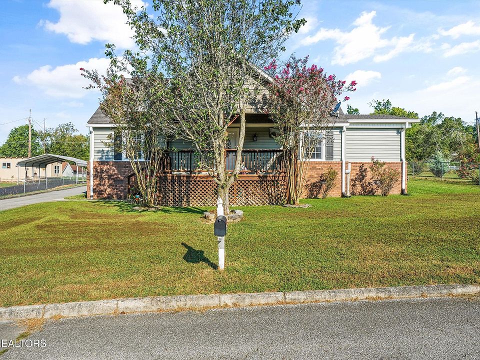 1st image of 511 1st St