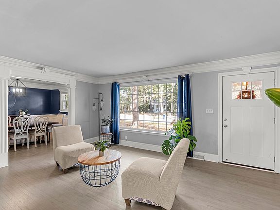 4th image of 1251 Julian Clark Rd