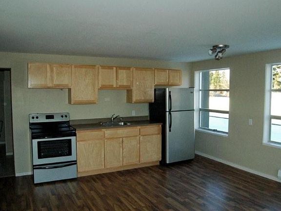 2nd image of 202 W North Bend Way