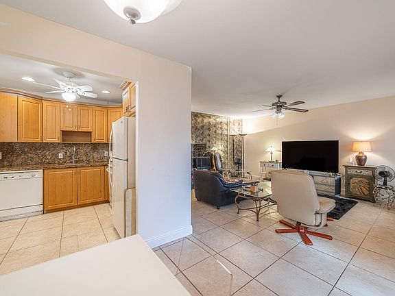 2nd image of 52 Seville C #Villa
