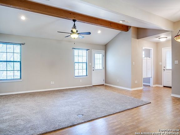 3rd image of 309 East Trl