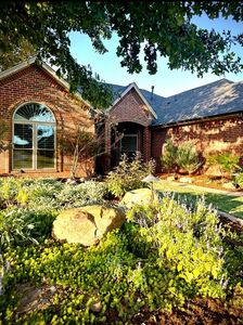 2021 Raineys Blvd, Edmond, OK, 73025
