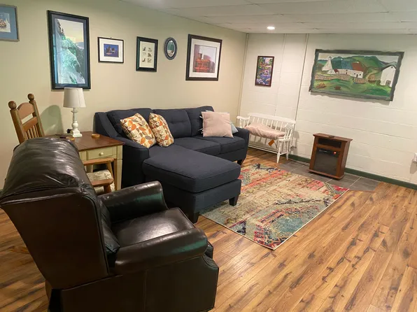 (undisclosed Address), Black Mountain, NC 28711