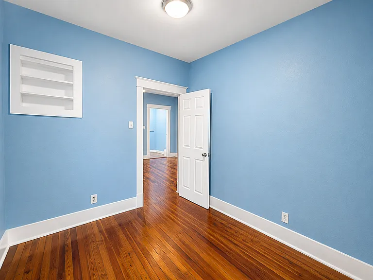 621 High Street Se — Photo 8