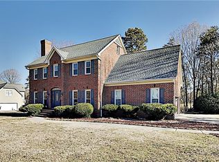 6200 Windcrest Dr, Summerfield, NC 27358