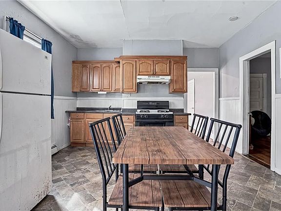 3rd image of 51-53 Hall St
