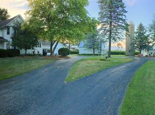 16053 Owens Rd, Hinckley, IL 60520