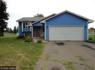 11903 Kerry St NW, Coon Rapids, MN 55433