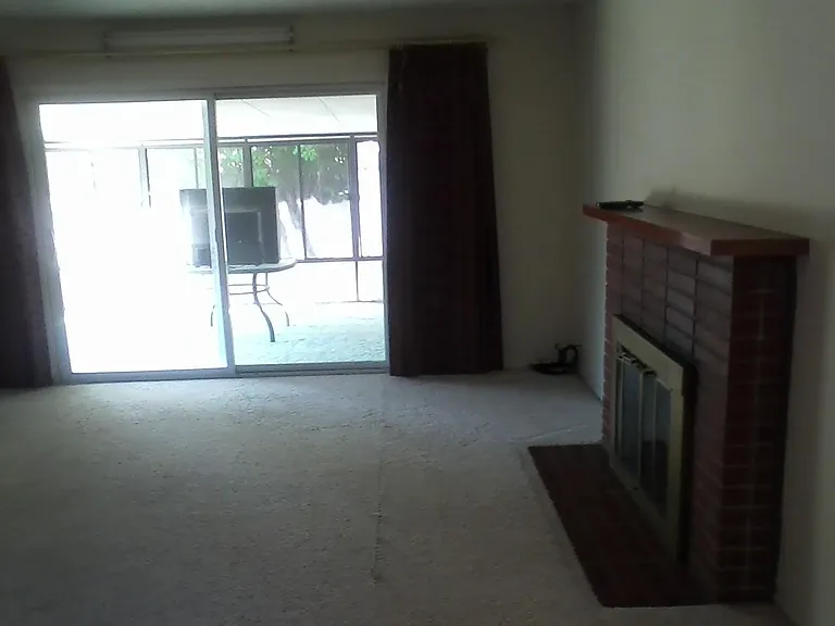 3354 Fowler Ave — Photo 2