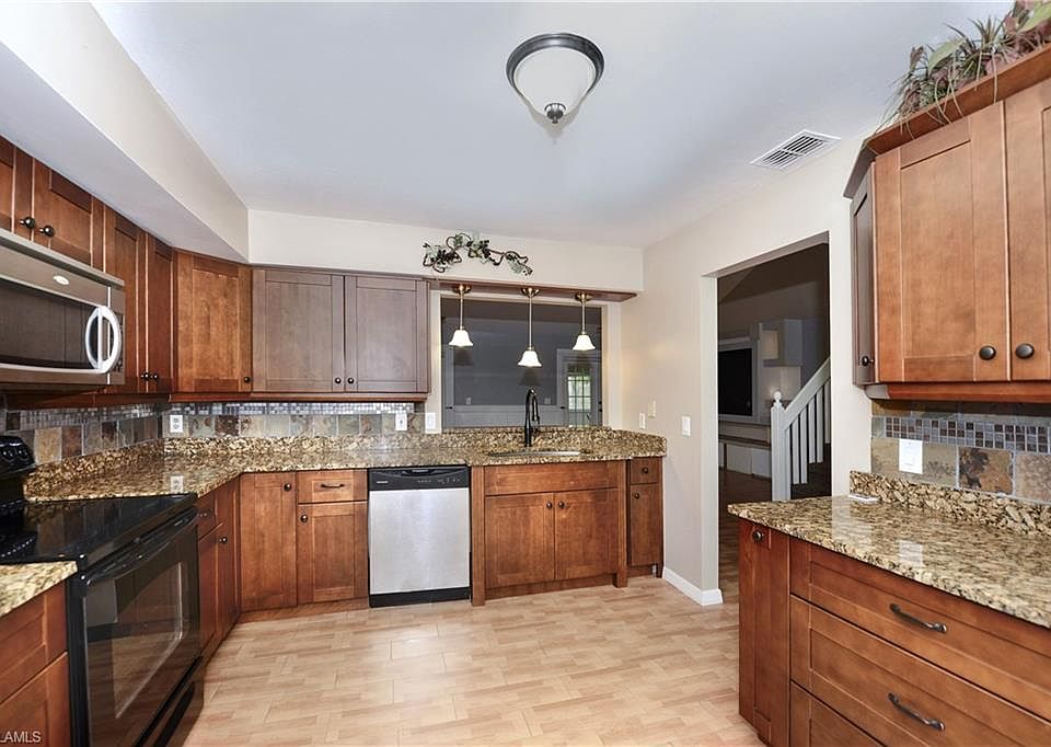 1st image of 15282 Cricket Ln