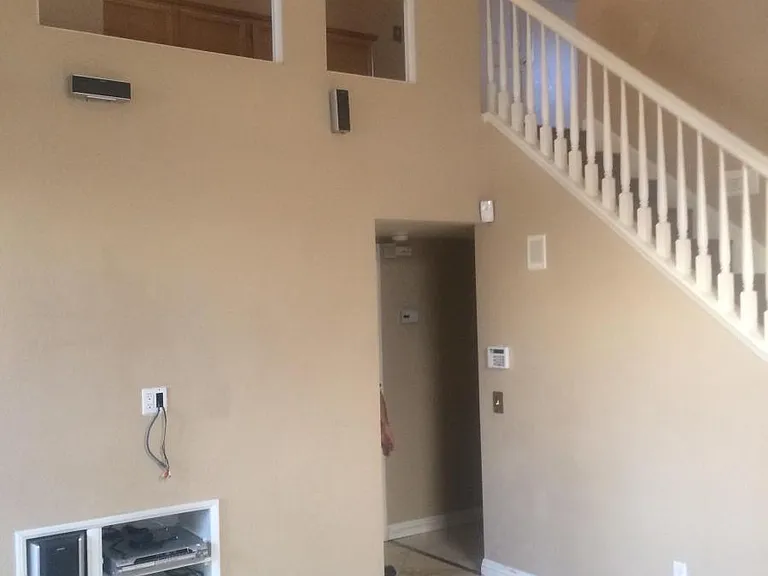 540 E Calora St — Photo 9