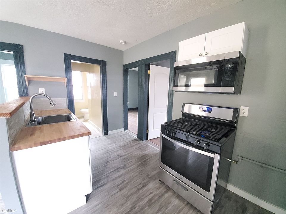 1st image of 141 Frank St Floor 2