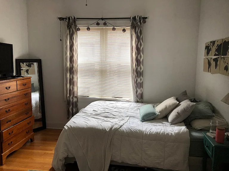 915 W Dakin St — Photo 10