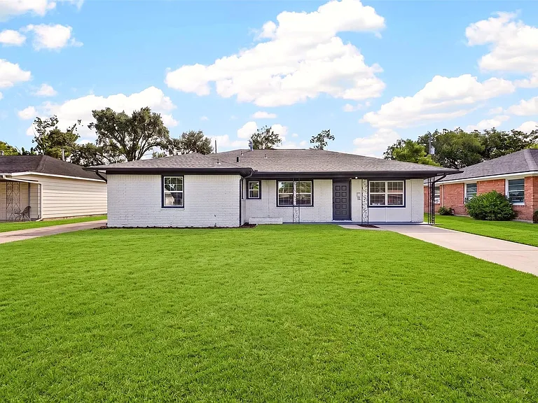 1202 Dogwood Dr — Photo 7
