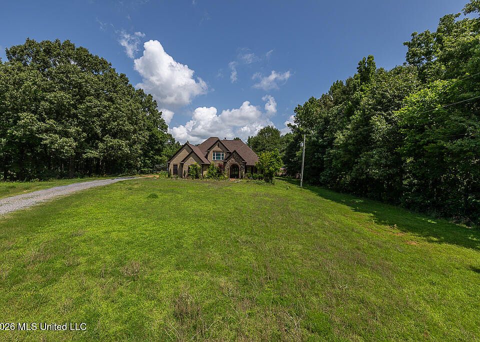 1st image of 772 Hagen Rd