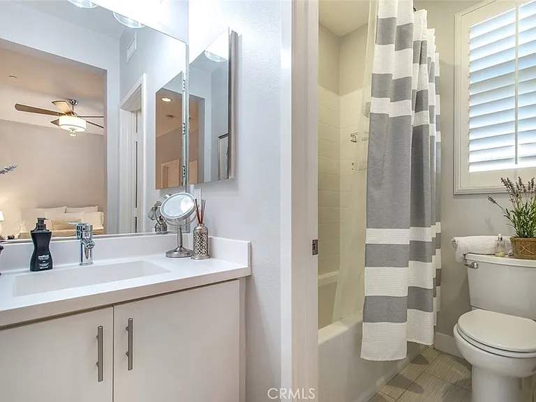 10 Brownstone Way — Photo 24