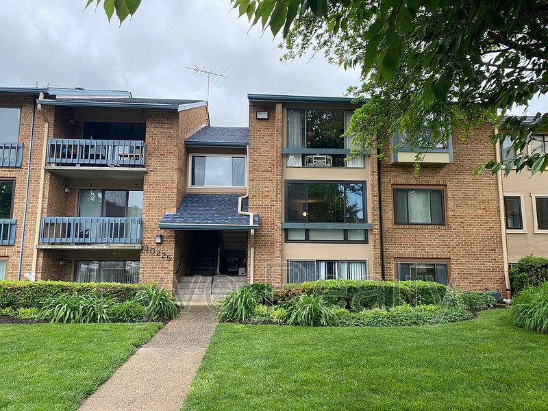 1st image of 10225 Valentino Dr APT 7223