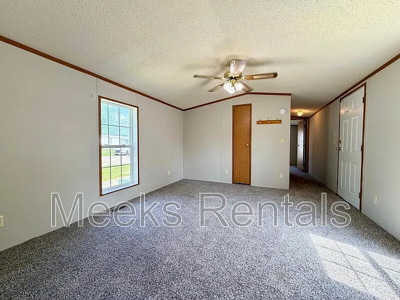 2 bed, 2.0 bath, 1000 sqft, $950 — Photo 2