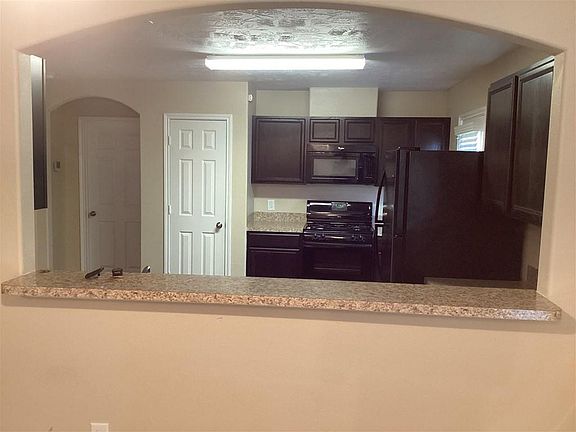 3rd image of 5524 Wood Hollow Dr #0