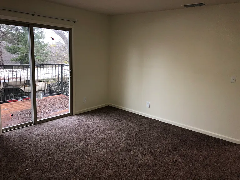 Willow Glen — Photo 28