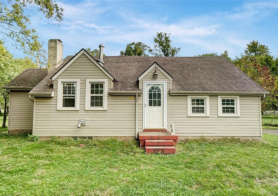 1st image of 2571 Ramona Ln