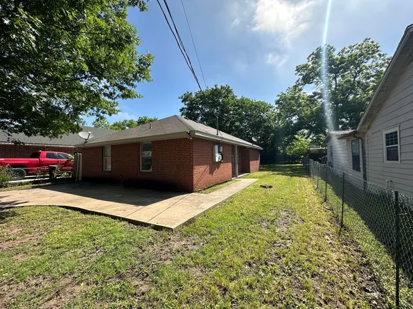 726 Elkhart Ave, Dallas, TX 75217