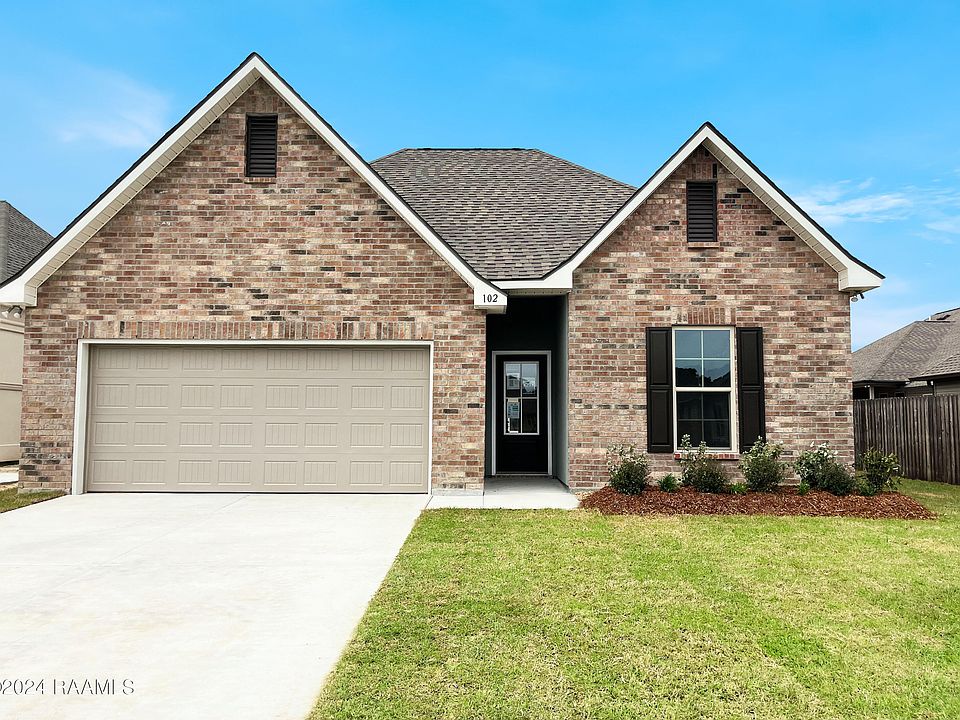 1st image of 102 Elmwood Meadows Dr