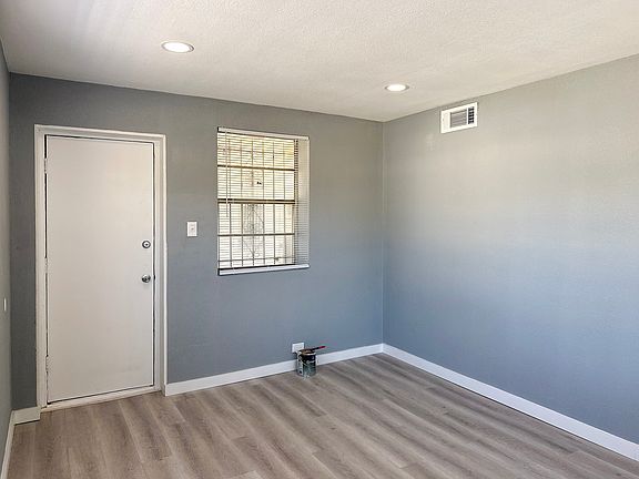 4th image of 709 W Richmond Ave #1
