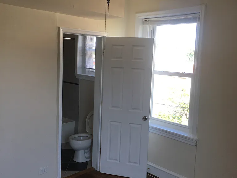 3426 W Grace St #11 — Photo 13