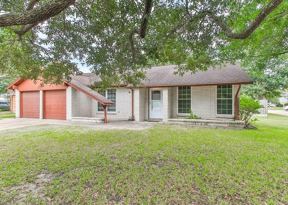 1st image of 1906 Pear Creek Cir