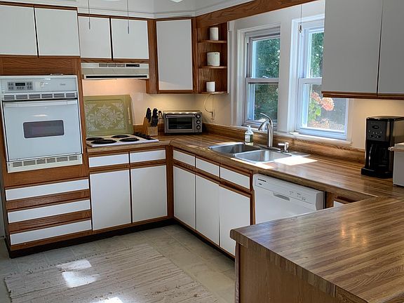 Bright sunny kitchen