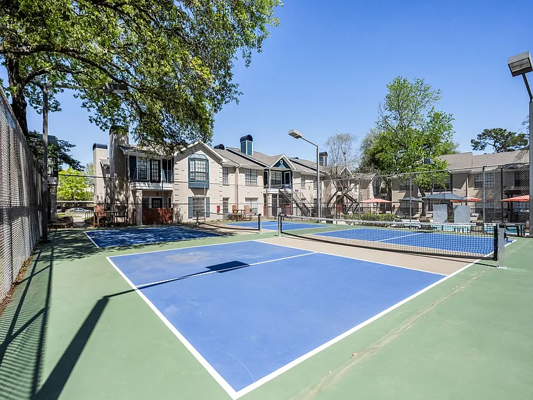The Reston Apartments — Photo 9