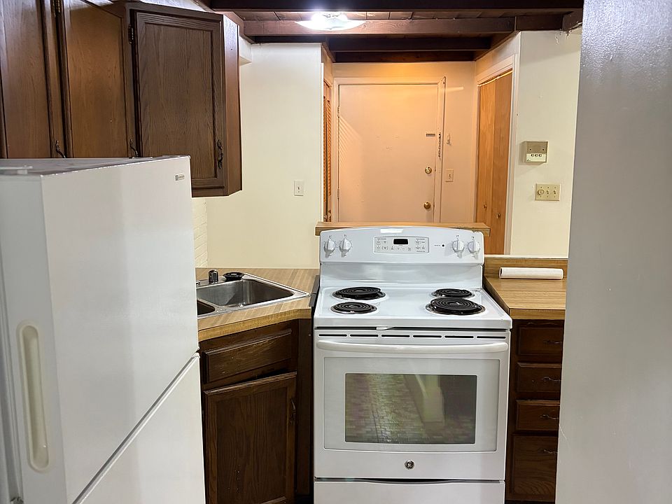 1st image of 2761 Euclid Heights Blvd #8