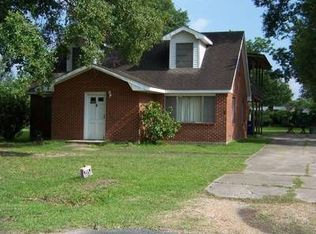 1033 Invader St, Sulphur, LA 70663